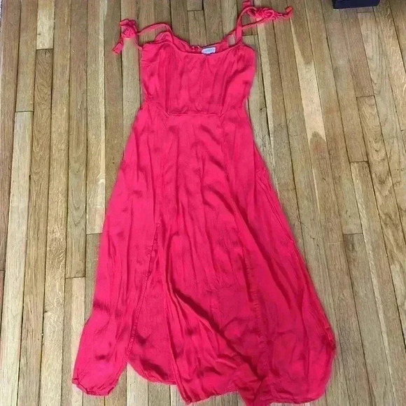 Kendall & Kylie Dresses & Skirts - Kendall & Kylie Size 8 Red Dress